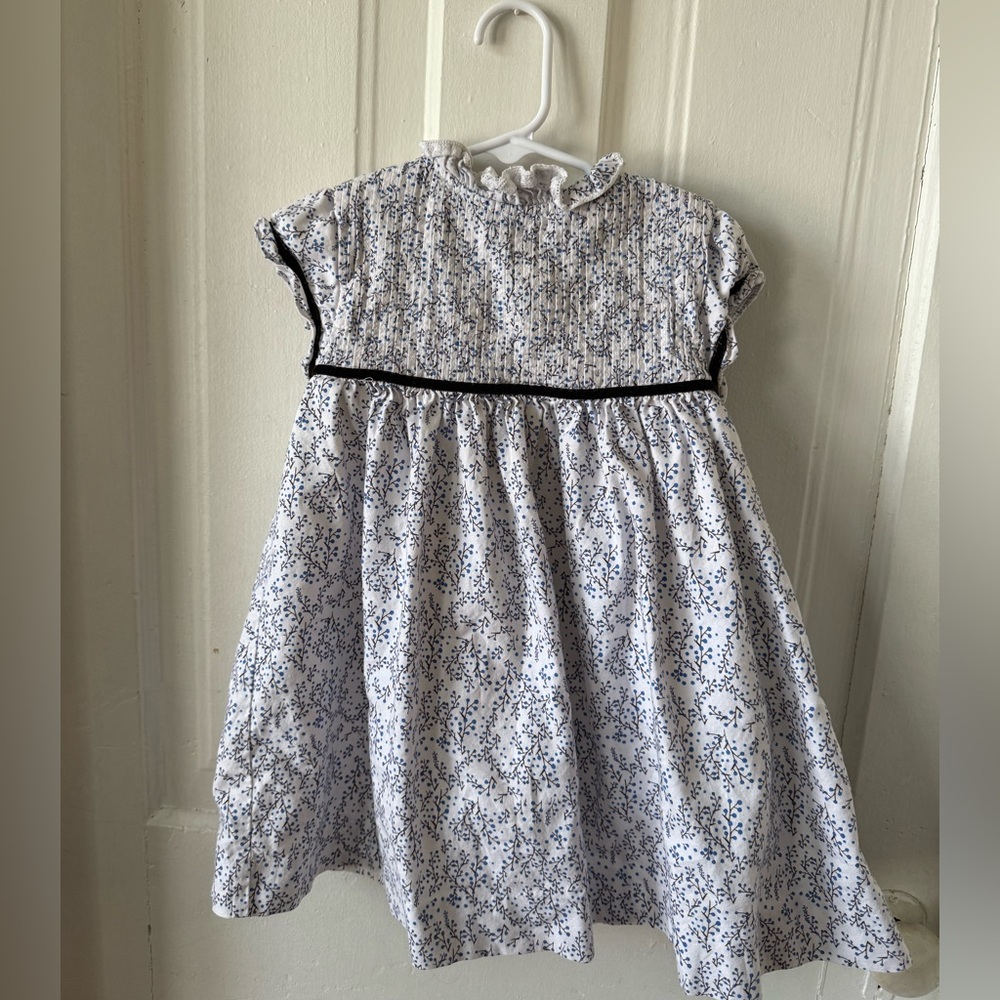 Gocco White and Navy Floral Smocked Dress